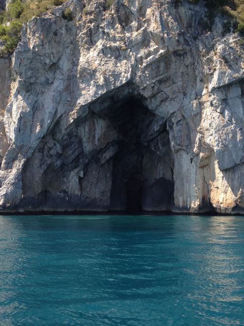 Capri Private Full-Day Boat Tour from Sorrento - Visiting Capri’s Landmarks: From Marina Grande to Anacapri