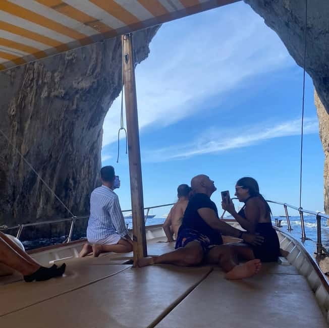 Capri: Scenic Boat Tour with Swimming, Limoncello & Snack - The All-Inclusive Experience: Limoncello, Snacks, and Comfort