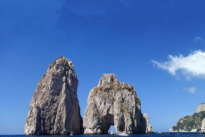 Capri, Sorrento and Pompeii Private Day Trip from Sorrento with Amazing Guide - Explore the Private Capri, Sorrento, and Pompeii Day Trip from Sorrento