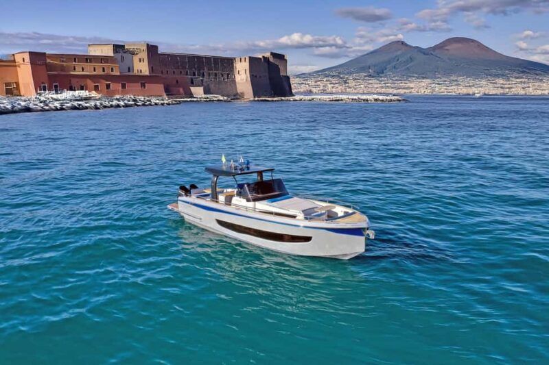 Capri Tour Boat - Premium yacht - The Starting Point and How to Meet the Yacht