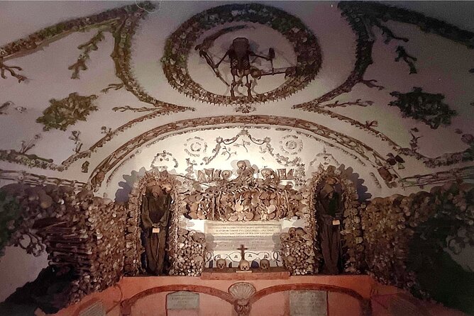 Capuchin Crypts and Dark Centre Tour - Secrets of the Trevi Fountain: Love, Murder, and Haunting