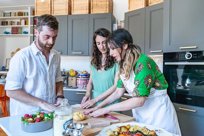 Carbonara Cooking Class in Rome: Cook Like a Local in Trastevere - Key Points