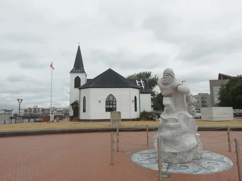 Cardiff Bay: Highlights Private Guided Tour - The Value of a Guided Walking Tour in Cardiff Bay