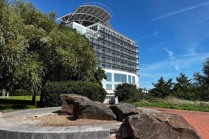 Cardiff Bay Private Self-Guided Tour - The Cardiff Bay Barrage and Water Level Control