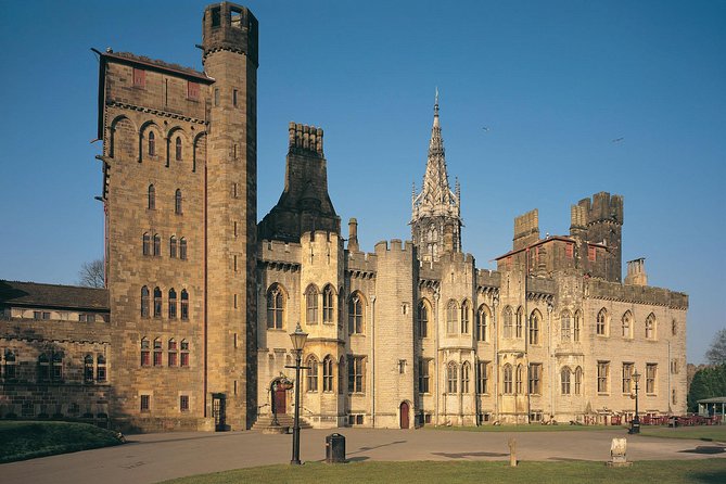 Cardiff Day Tour from London with Local Guide (Visit Wales) - Exploring Cardiff Bay and Free Time Options