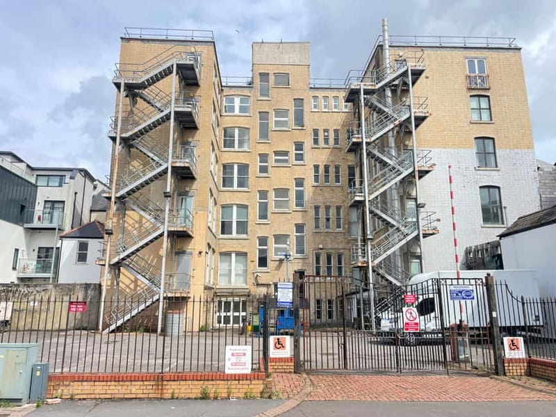 Cardiff: Doctor Who Cardiff Bay Walking Tour - Practical Information and Tour Logistics