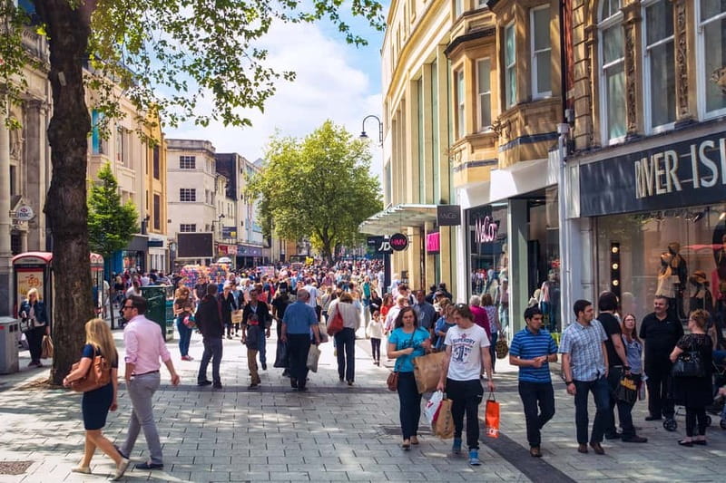 Cardiff: Doctor Who City Walking Tour - Visiting the Iconic Scene: Clara’s Phone Call in Deep Breath