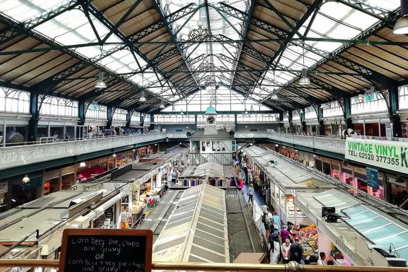 Cardiff: Private Guided Highlights Tour - Discovering Cardiff City Hall and Civic Center