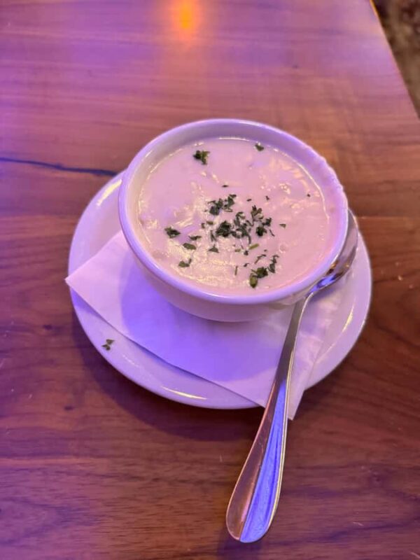 Carmel-by-the-Sea: Guided Food Tour with 5 Authentic Dishes - Inside a Mediterranean-Inspired Eatery for Crab Cakes