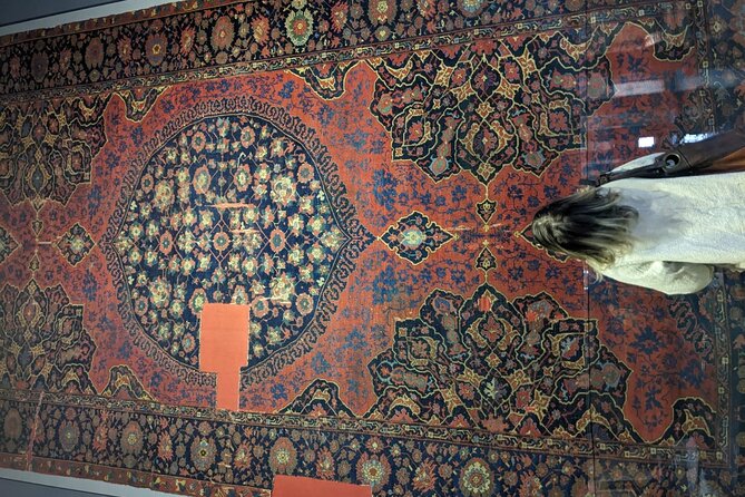 Carpet Shopping Adventure at Istanbul Historic Carvansarai - Key Points