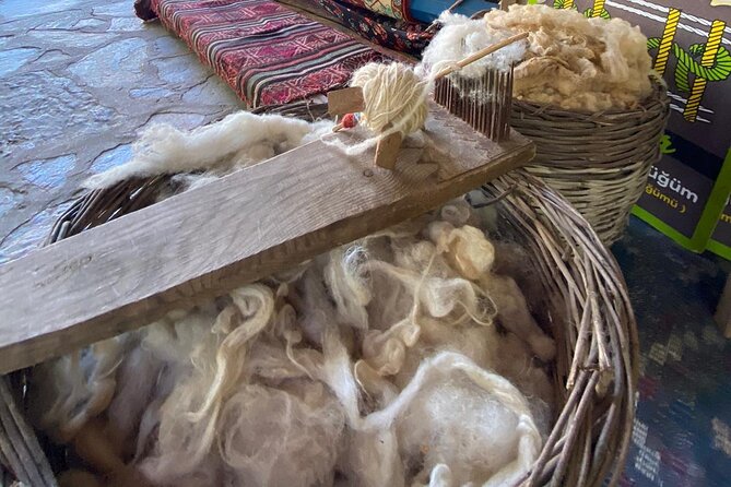 Carpet Weaving Art Lessons & Experience - Learning the Art of Carpet Weaving