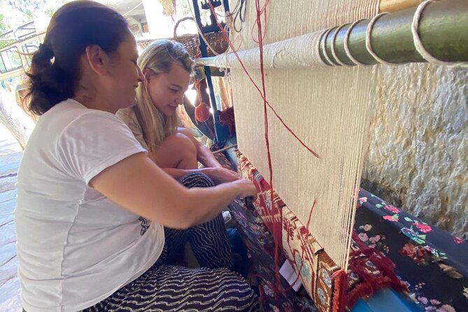 Carpet Weaving Art Lessons & Experience - The Weaving Workshop: From Equipment to Final Piece