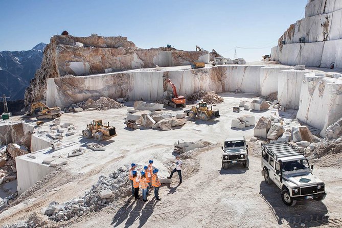 Carrara Marble Quarries Tour by Land Rover - The Guide’s Role and Commentary