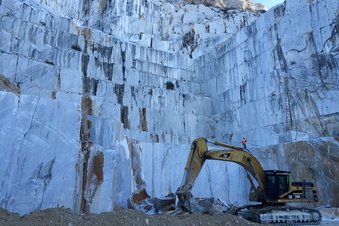Carrara Marble Quarry Tour, Marble Museum & Local Food Tasting - Meet a Passionate and Knowledgeable Guide