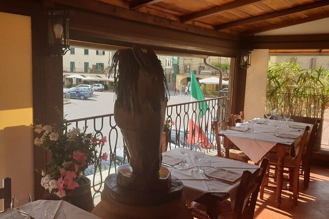 Carriage ride and Lunch in a typical restaurant in the heart of Chianti - Key Points