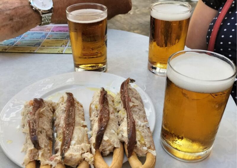 Cartagena: Guided Walking Tour with Tapas and Drinks - Emphasis on Local Culture and Architecture