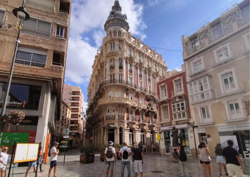 Cartagena: Guided Walking Tour with Tapas and Drinks - Accessibility and Practical Details