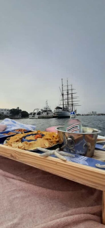 Cartagena: Private Sunset and Night Boat Tour - A Relaxing Private Sunset and Night Boat Tour in Cartagena