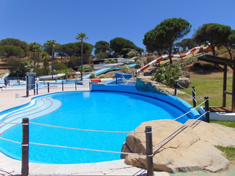 Cartaya: Aquopolis Water Park Entry Ticket - Park Conditions and Visitor Experience