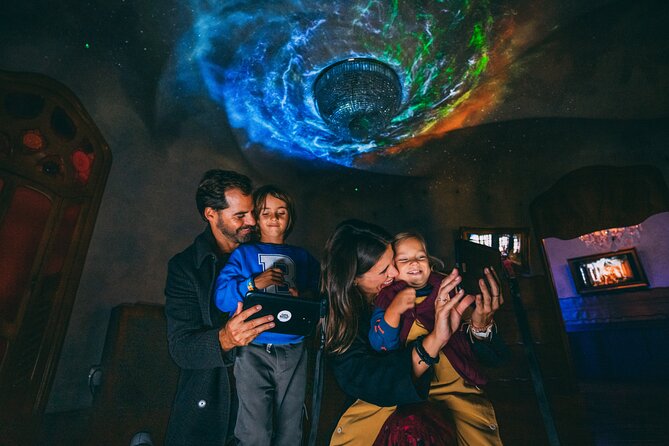 Casa Batlló: Evening Visit with Welcome Drink and Audio Guide - Experience an Evening at Casa Batlló with a Welcome Glass of Cava