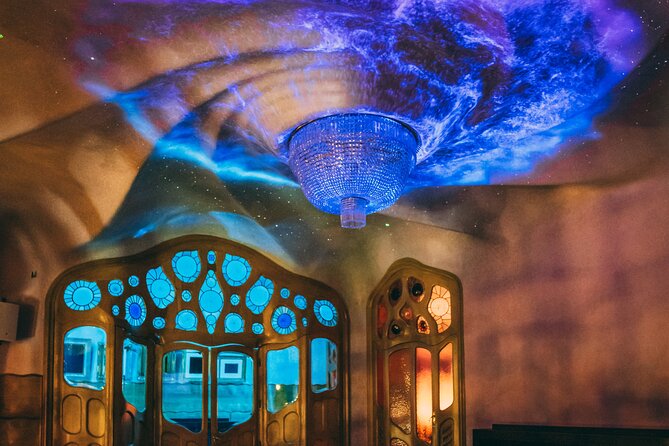 Casa Batlló: Evening Visit with Welcome Drink and Audio Guide - Logistics and Booking Details