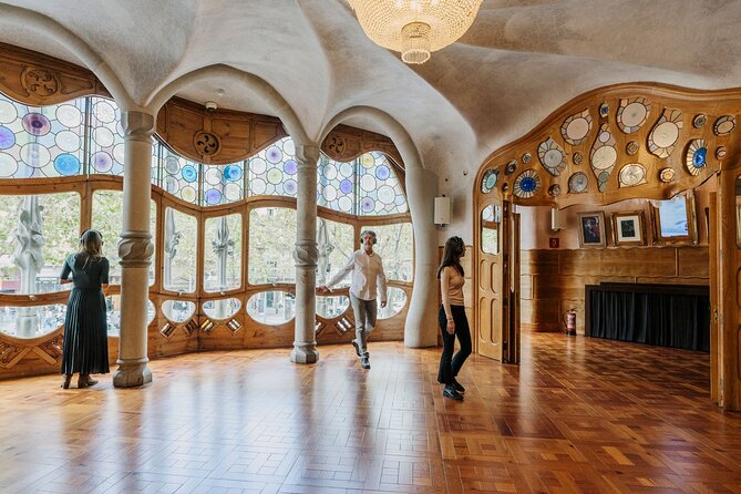 Casa Batlló First Access Insider Tour With Chocolate Breakfast - Starting Point and Tour Logistics in Barcelona
