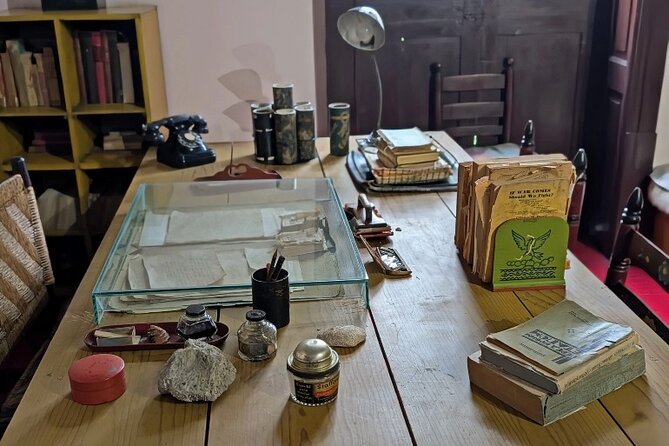Casa de Leon Trotsky Museum in Mexico - What Makes the Tour Special: Original Furniture and Personal Belongings