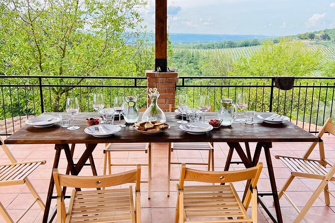 Casale delle Querce Cooking Class and Wine Experience - Wine Tasting at Local Family Wineries