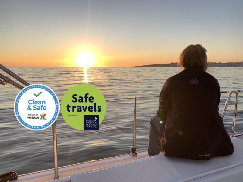 Cascais: 2-Hour Private Luxury Sunset Cruise with a Drink - Sunset Views and Coastal Fortifications