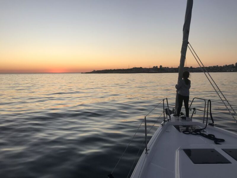 Cascais: 2-Hour Private Luxury Sunset Cruise with a Drink - Frequently Asked Questions