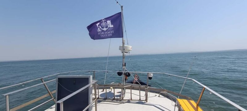 Cascais Coastal Secrets: 90-Minute Cruise with Free Drinks - From the Cascais Marina to the Historic Fort of St António Barra