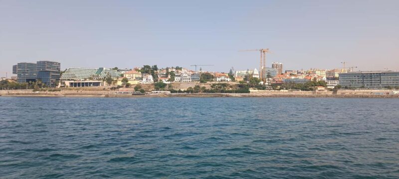 Cascais Coastal Secrets: 90-Minute Cruise with Free Drinks - Limitations and Considerations for Booking