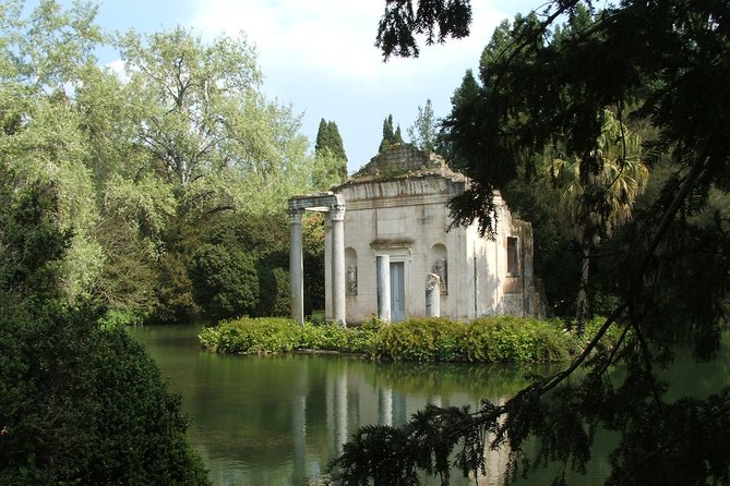 Caserta Royal Palace & Gardens Small Group Tour with Shuttle - Accessibility and Practical Tips