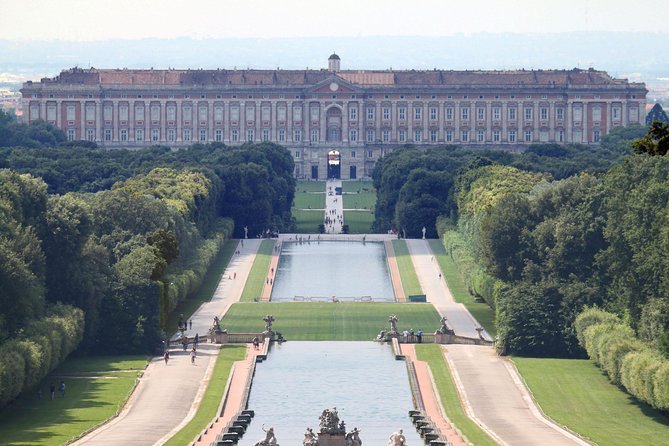 Caserta Royal Palace & Gardens Small Group Tour with Shuttle - The Quality of the Guides and Guest Experience