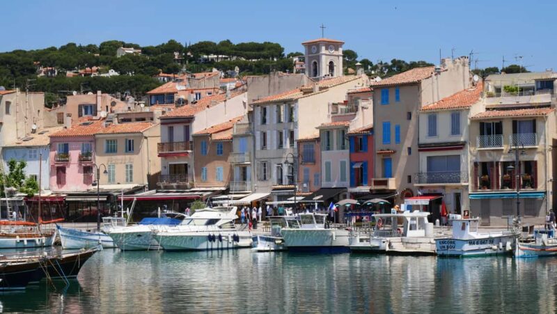 Cassis Tour, Calanques Boat Ride & Cosquer Cave visit - Explore the Charm of Cassis and Its Vibrant Harbor