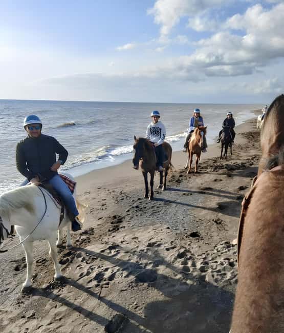 Castagneto Carducci: Horseback Riding Experience in Tuscany - The 2-Hour Scenic Trail with Sea Views