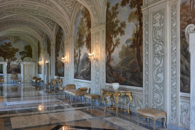 Castel Gandolfo: Papal Apartments & Secret Garden Entry Ticket - Tour Pacing and Group Size