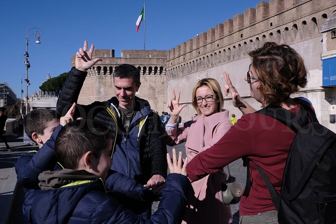 Castel Sant'Angelo Pantheon & Piazza Navona Tour for Kids and Families in Rome - Key Points