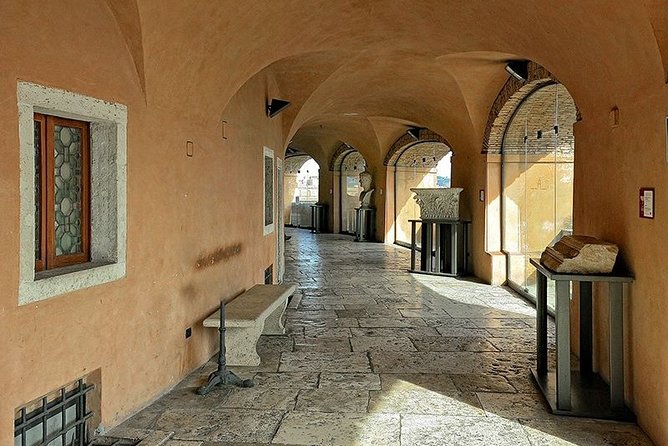 Castel Sant'Angelo Small Group Tour - The Walking Route and Accessibility
