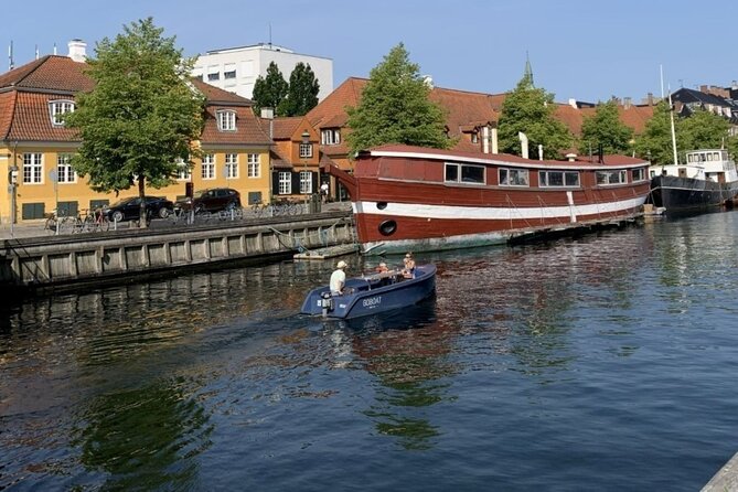 Castle Islands Royal History: A Self-Guided Audio Tour of Slotsholmen - Relax in the Garden of the Royal Library, a Hidden Urban Oasis