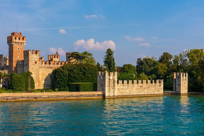 Castles boat tour with Bardolino wine tasting and nibbles - Food and Drinks Included