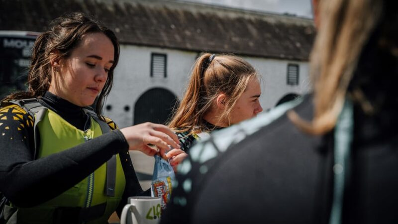 Castlewellan : Canadian canoe Experience - Relaxing and Informative Water Paddling on Castlewellan Lake