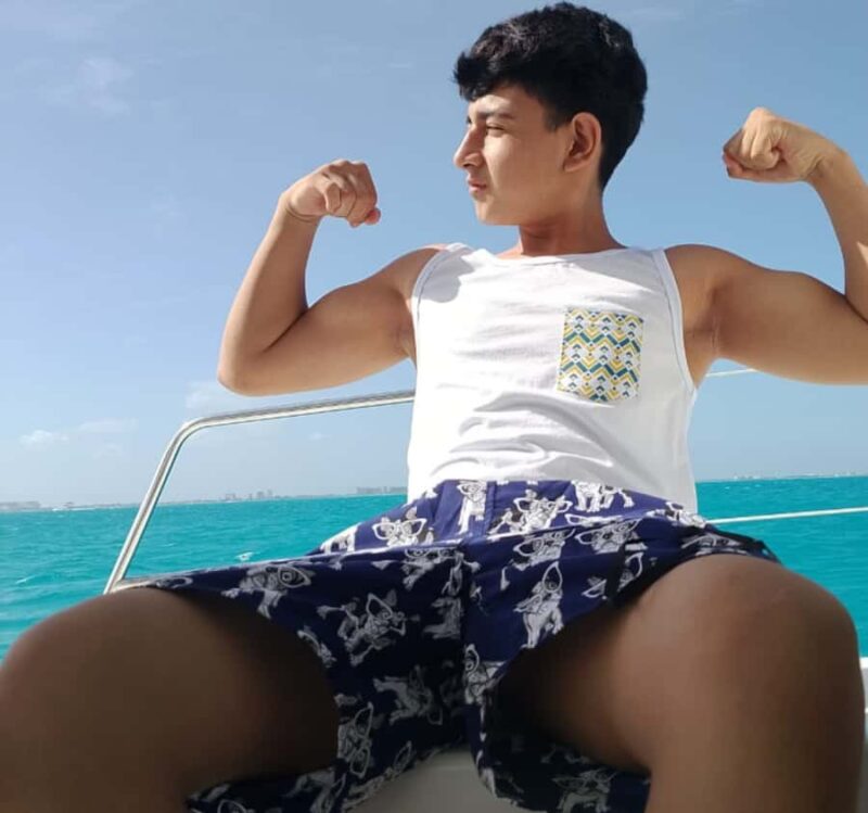 Catamaran Adventure to Isla Mujeres: Snorkeling, Food, and Transportation Included - Practical Details and Tips for the Tour