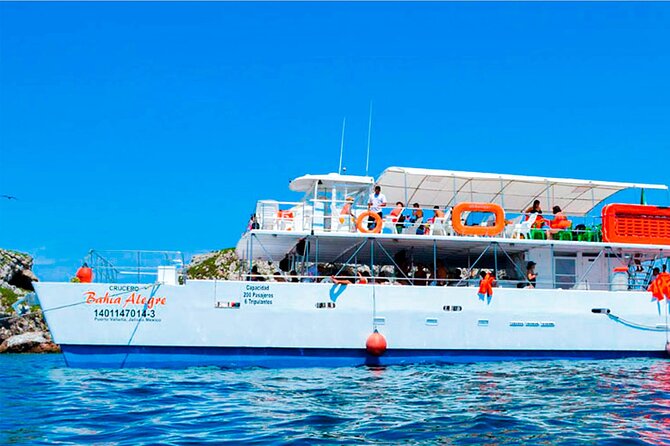 Catamaran Adventure to Islas Marietas! - The Return Trip: A Party on the Water