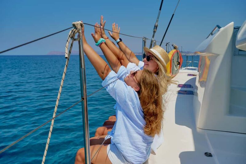 Catamaran Cruise to Elafonisi & Kedrodasos: Lunch & Open Bar - The Catamaran: A Luxurious and Comfortable Setting