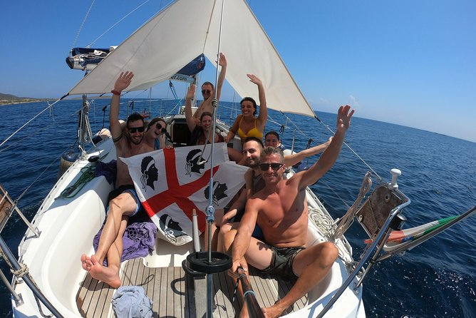 Catamaran excursions in the Asinara island National park - The Role of Captain Giovanni and the Crew