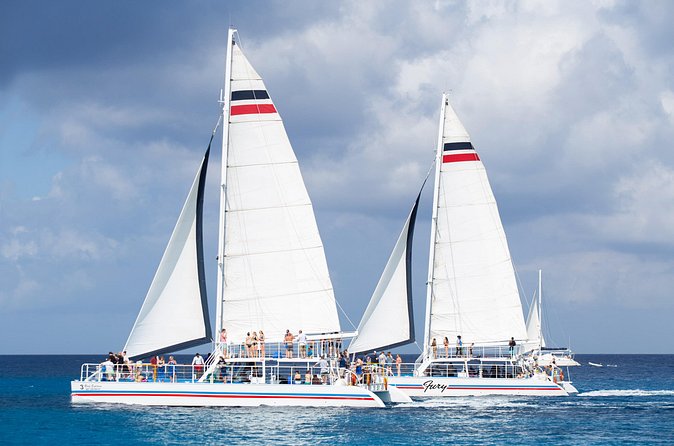 Catamaran Fury Cozumel Snorkel, Lunch and Beach Club **Official** - Lunch and Drinks at Fury Beach Club