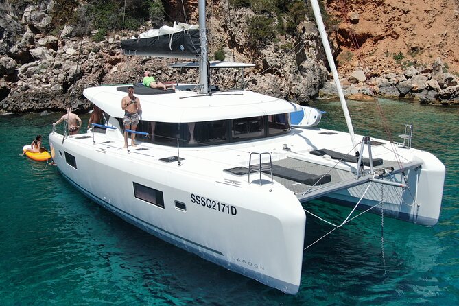Catamaran in Alghero, daily boat trip - Departure Point and Meeting Logistics in Alghero