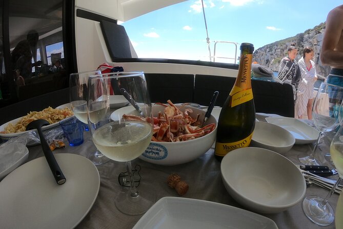 Catamaran in Alghero, daily boat trip - Exploring the Coastal Natural Park