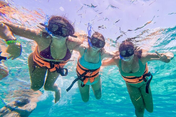 Catamaran Isla Mujeres, Beach Club and Drinks from Puerto Morelos - Snorkeling at Arrecife El Meco